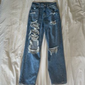AE medium wash highest rise 90’s boyfriend jean